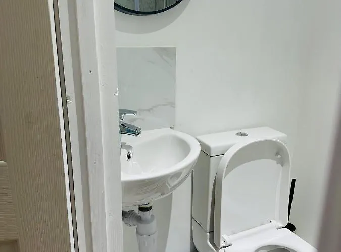 Private Bathroom King Room